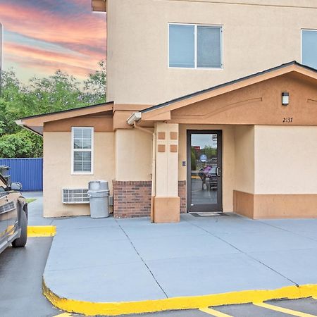 Super 8 By Wyndham Augusta Ft Eisenhower Area Extérieur photo