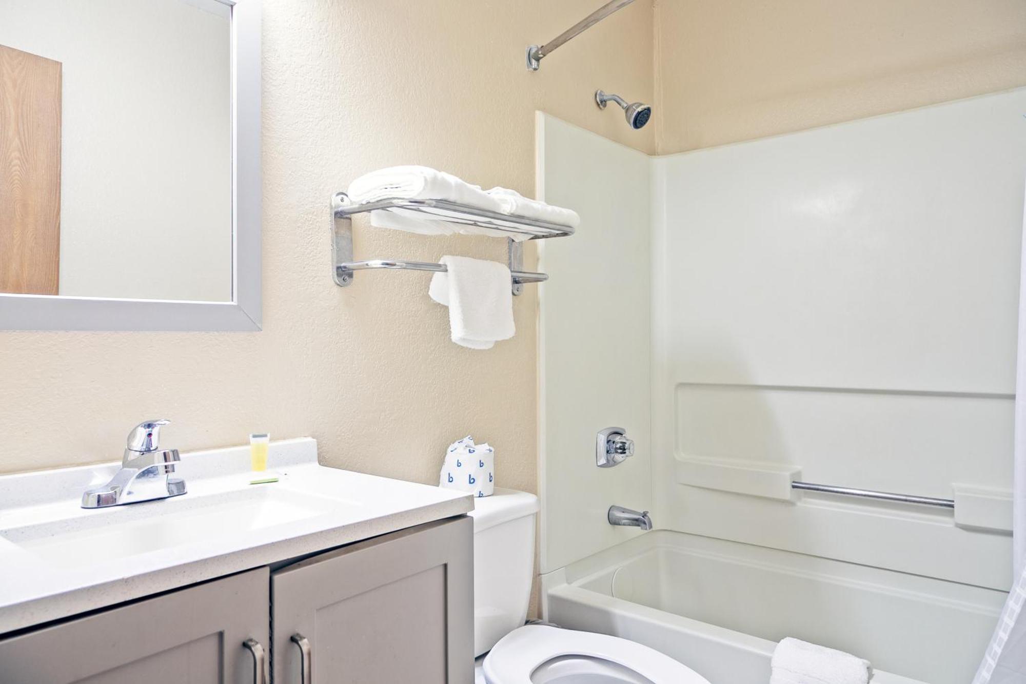 Super 8 By Wyndham Augusta Ft Eisenhower Area Extérieur photo